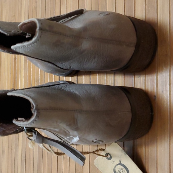 Born, Women's Olio Ankle Boot, Gray, Size 6.5, NWT - Picture 6 of 11